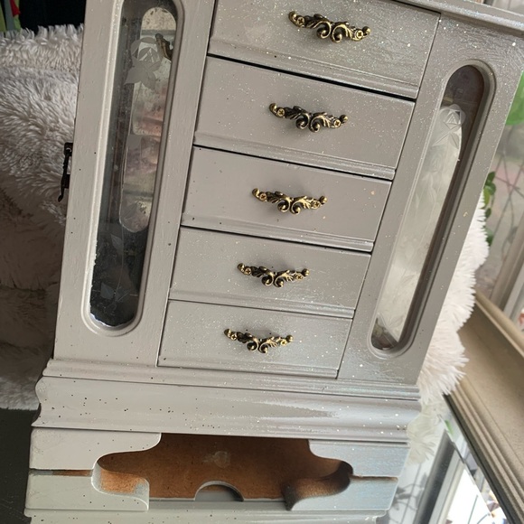 Vintage Hand Painted Jewelry Box - Picture 2 of 4